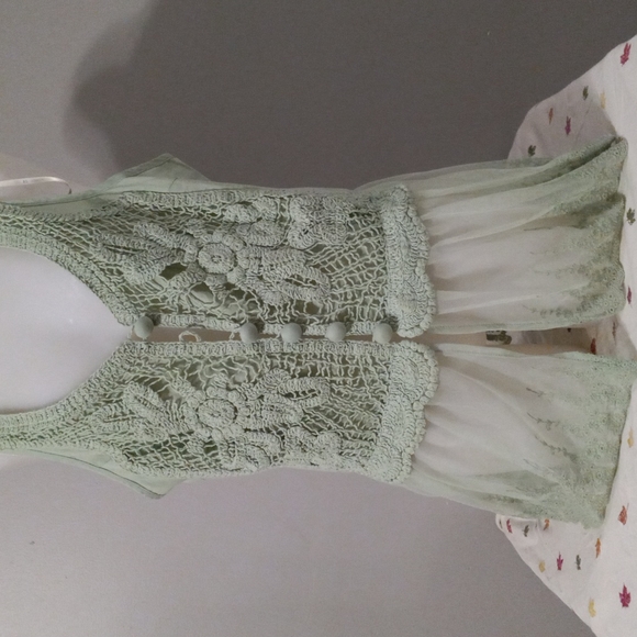 Forever 21 top - Picture 2 of 9